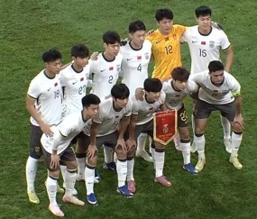 下载-陈泽仕的模板是谁？多上依木兰喂出来 球迷：韩鹏，史松宸点你呢