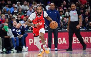 Stein：小德里克-琼斯被仲裁要向前经纪人支付120万美元佣金