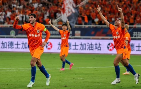 pg电子游戏官网官方网站-【中超】费莱尼头球李源一传射建功 泰山3比0国安
